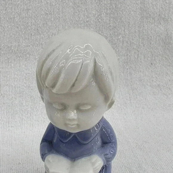 Vintage Praying Kneeling Boy Girl Figurine Blue White Ceramic Children Set - Picture 2 of 7